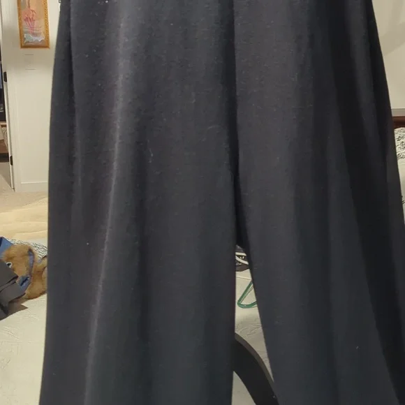 Elegant Black Embellished Women's Jumpsuit - Picture 3 of 6